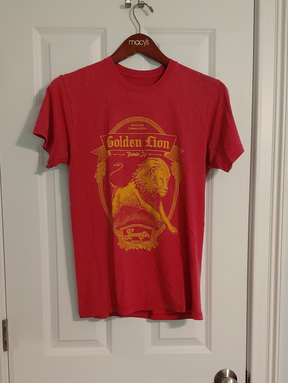 Lannister Golden Lion Ale Graphic T-Shirt, Red, Size M